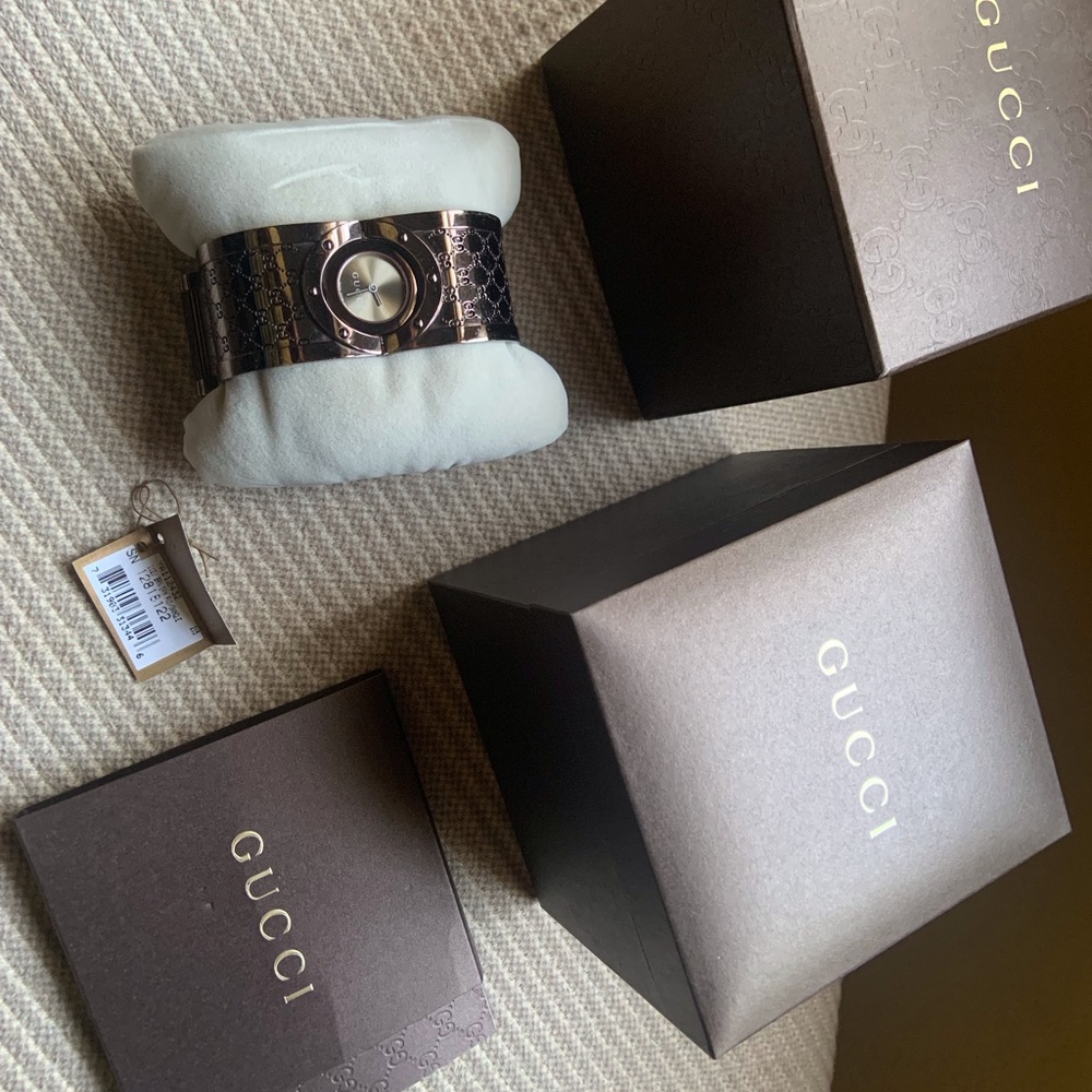 Almost new GUCCI twirl watch with box, beautiful brown metallic - Picture 3 of 7